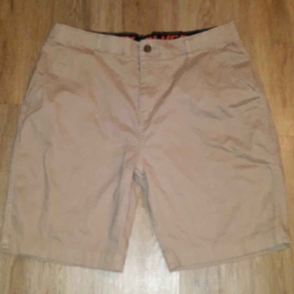 Flex Plugg size 34 khaki shorts